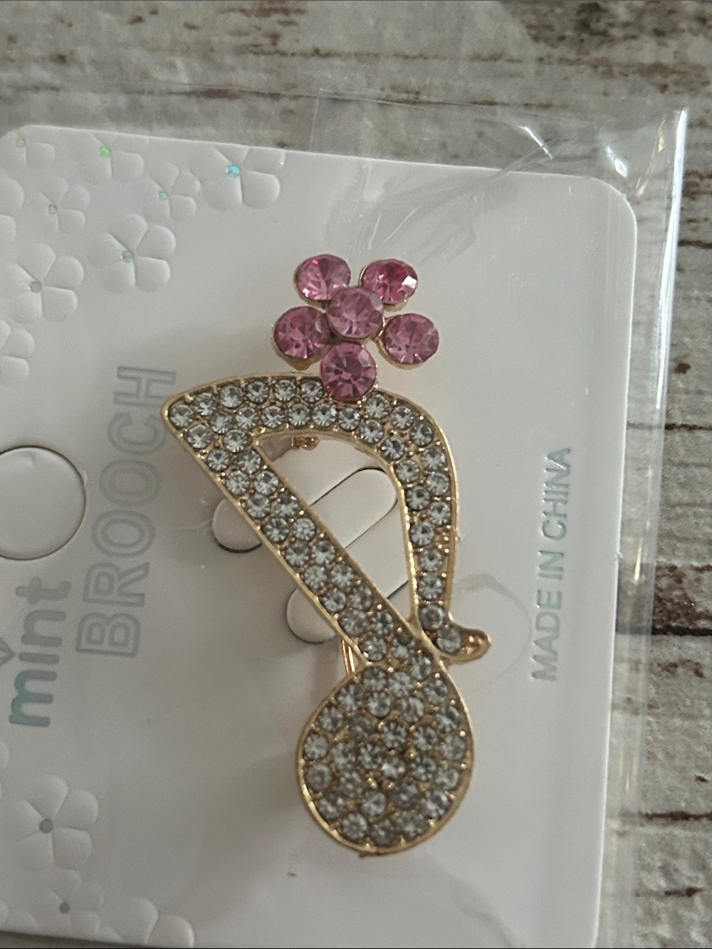 5/$25 Mint Pink Crystal Music Note Brooch